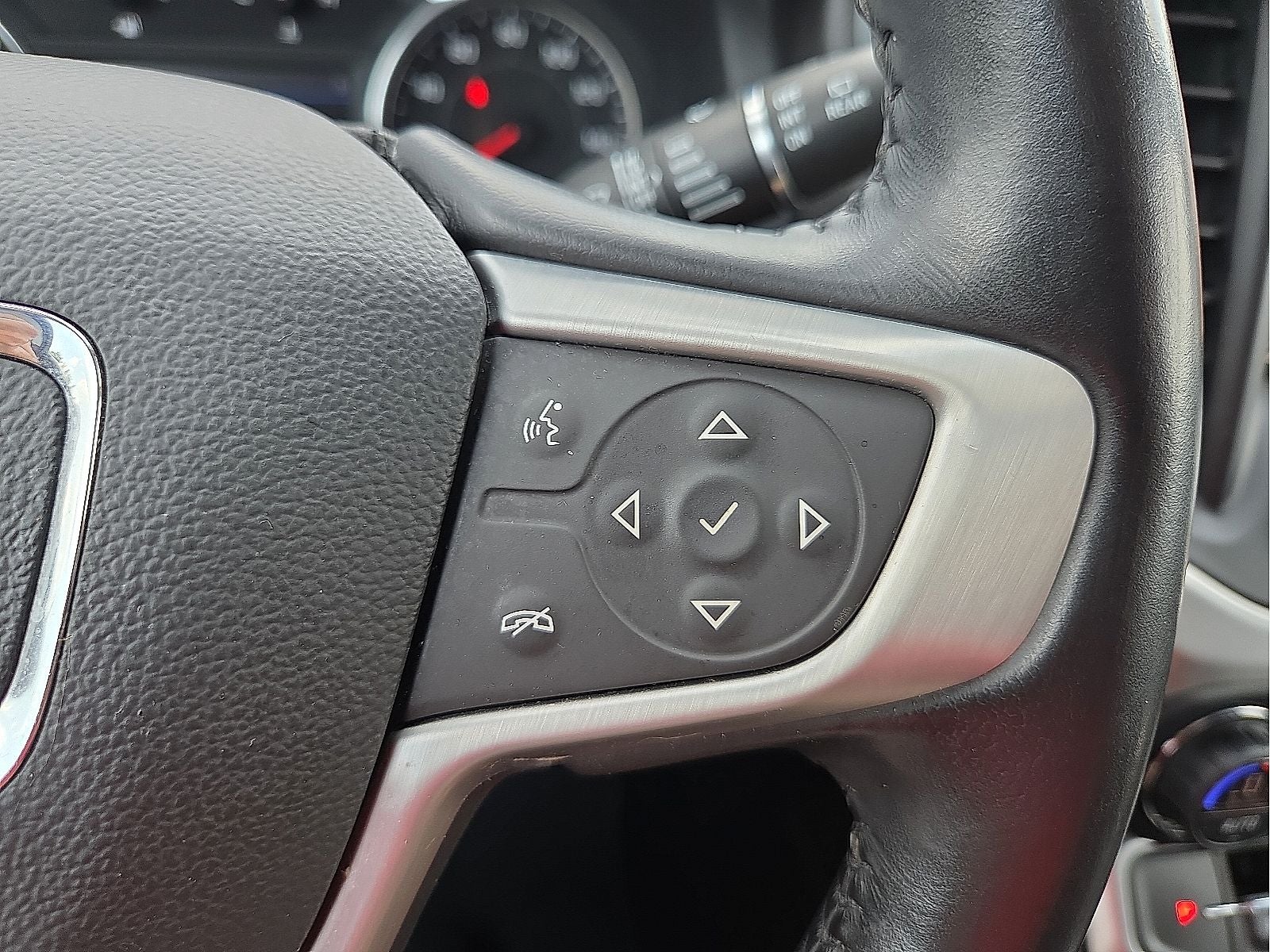 2021 GMC Acadia SLT