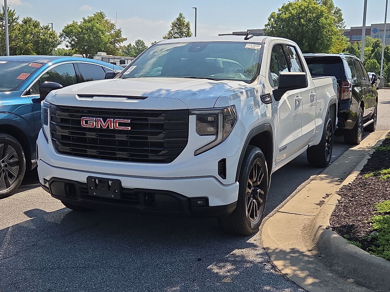 2024 GMC Sierra 1500 Elevation