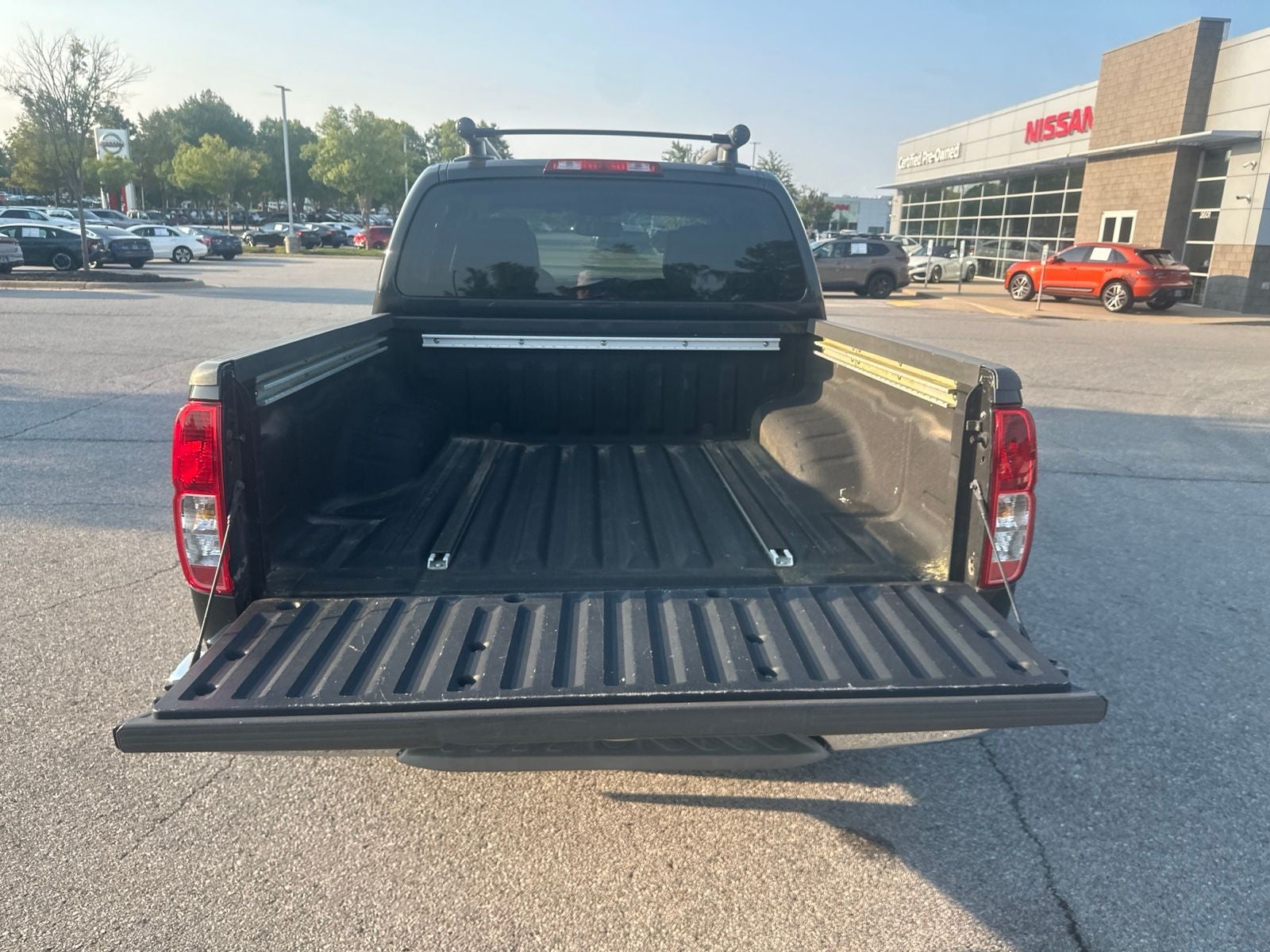 2010 Nissan Frontier LE