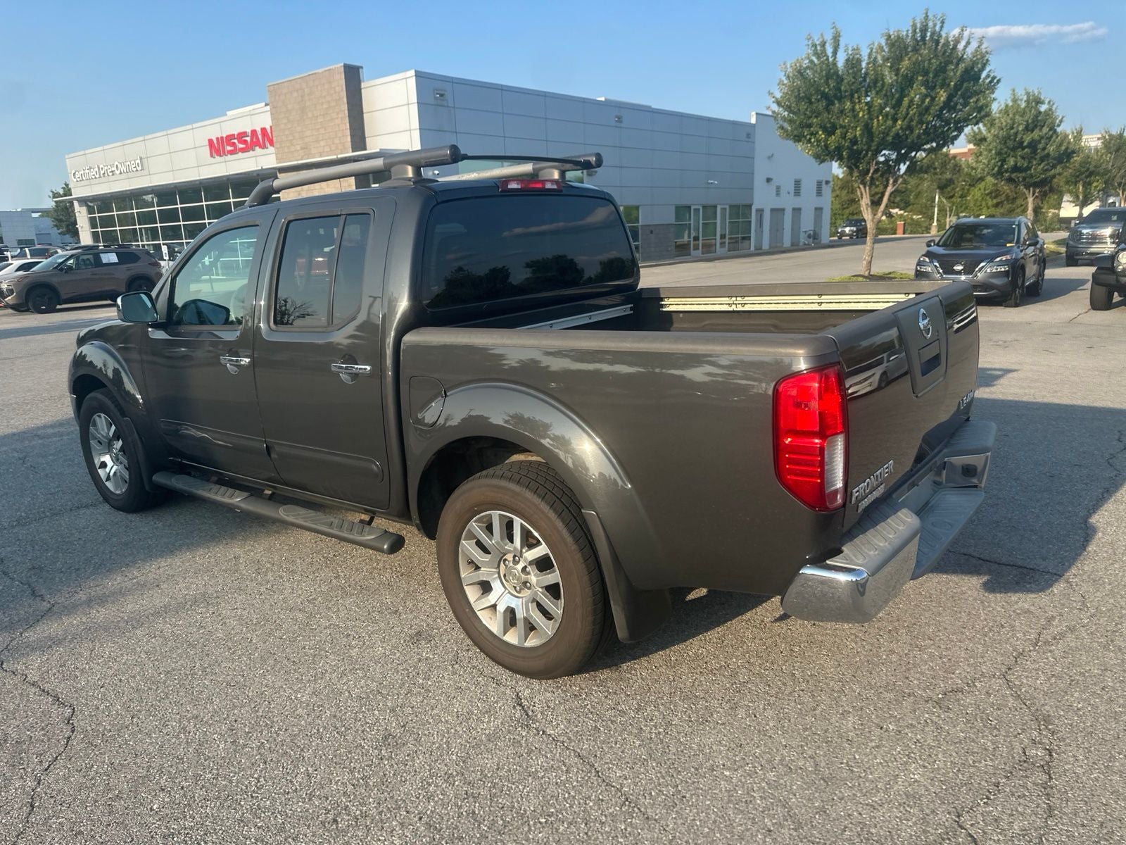 2010 Nissan Frontier LE
