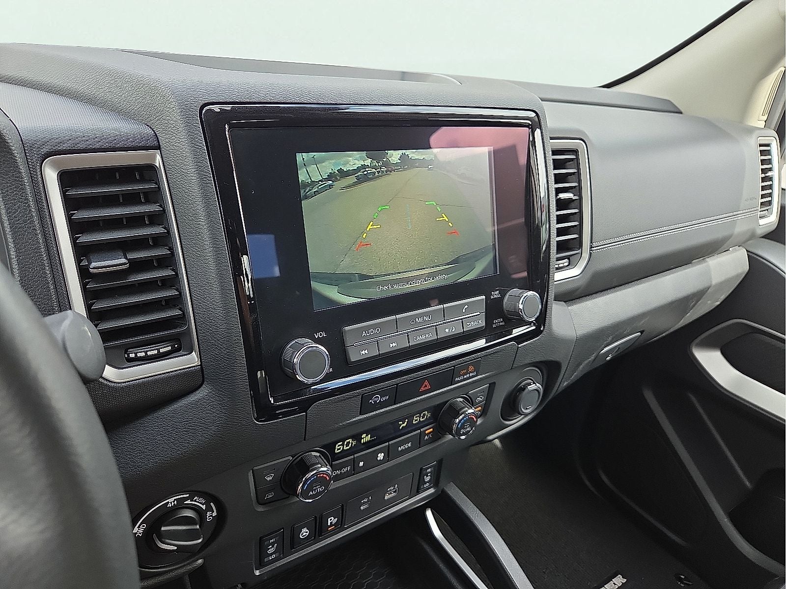 2024 Nissan Frontier SV