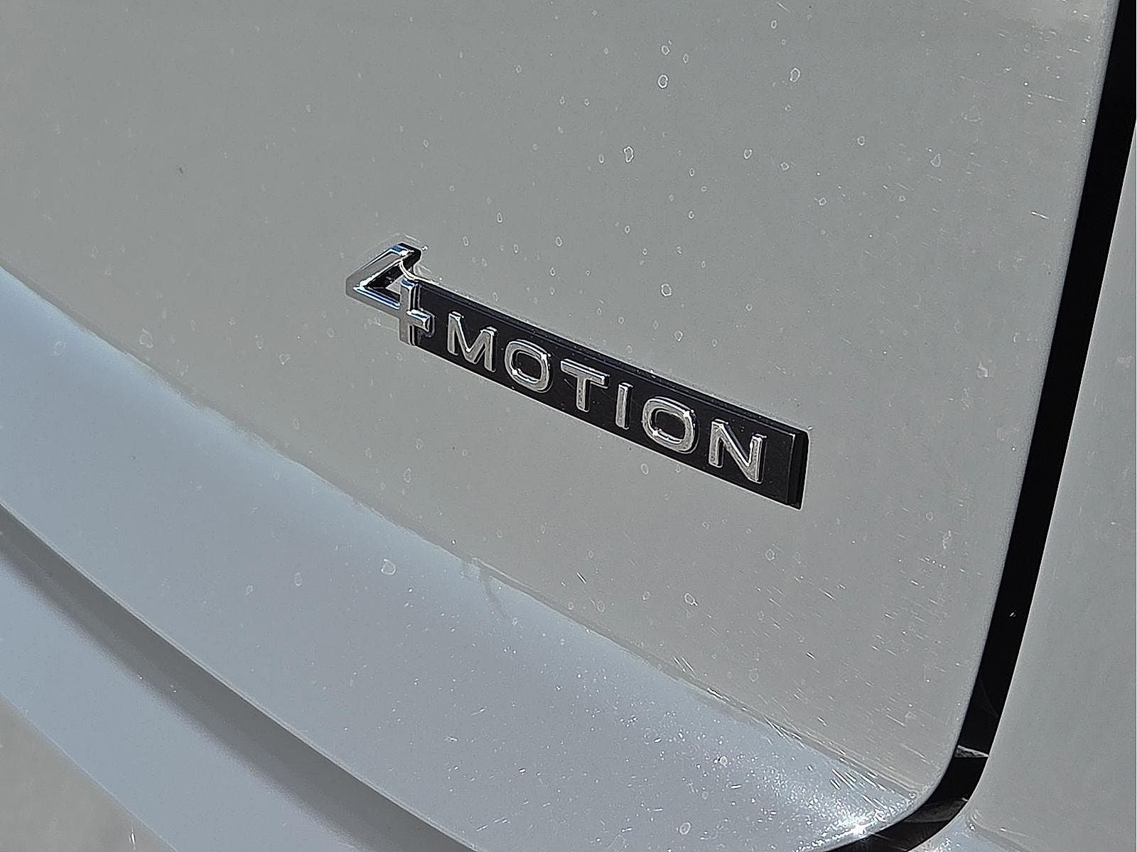 2023 Volkswagen Atlas Cross Sport 3.6L V6 SEL Premium R-Line