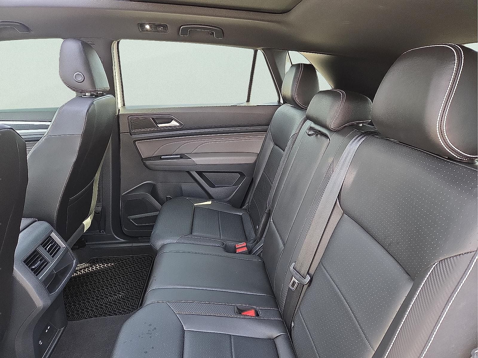 2023 Volkswagen Atlas Cross Sport 2.0T SEL R-Line