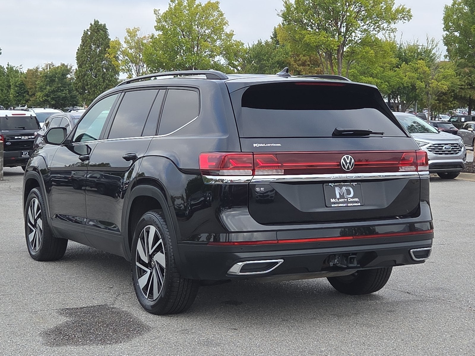 2025 Volkswagen Atlas 2.0T SE w/Technology