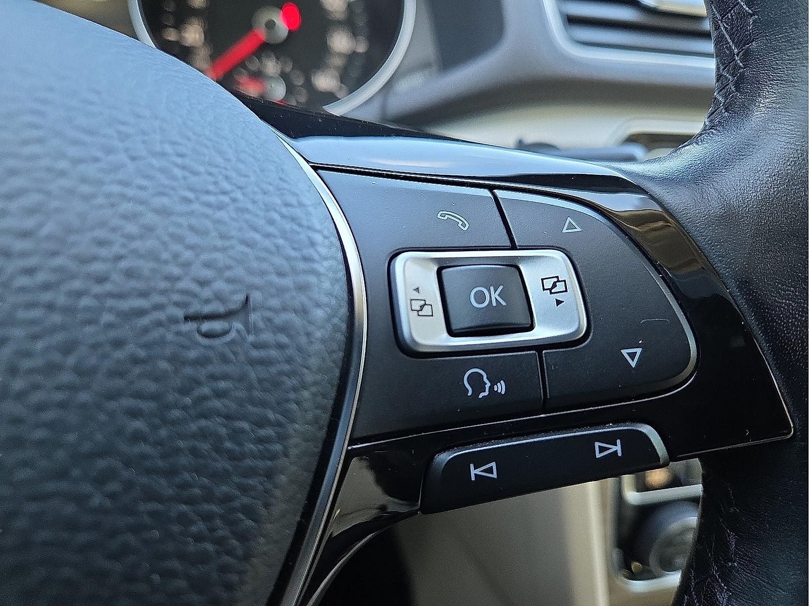 2017 Volkswagen Passat SEL Premium