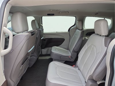 2017 Chrysler Pacifica Touring L Plus