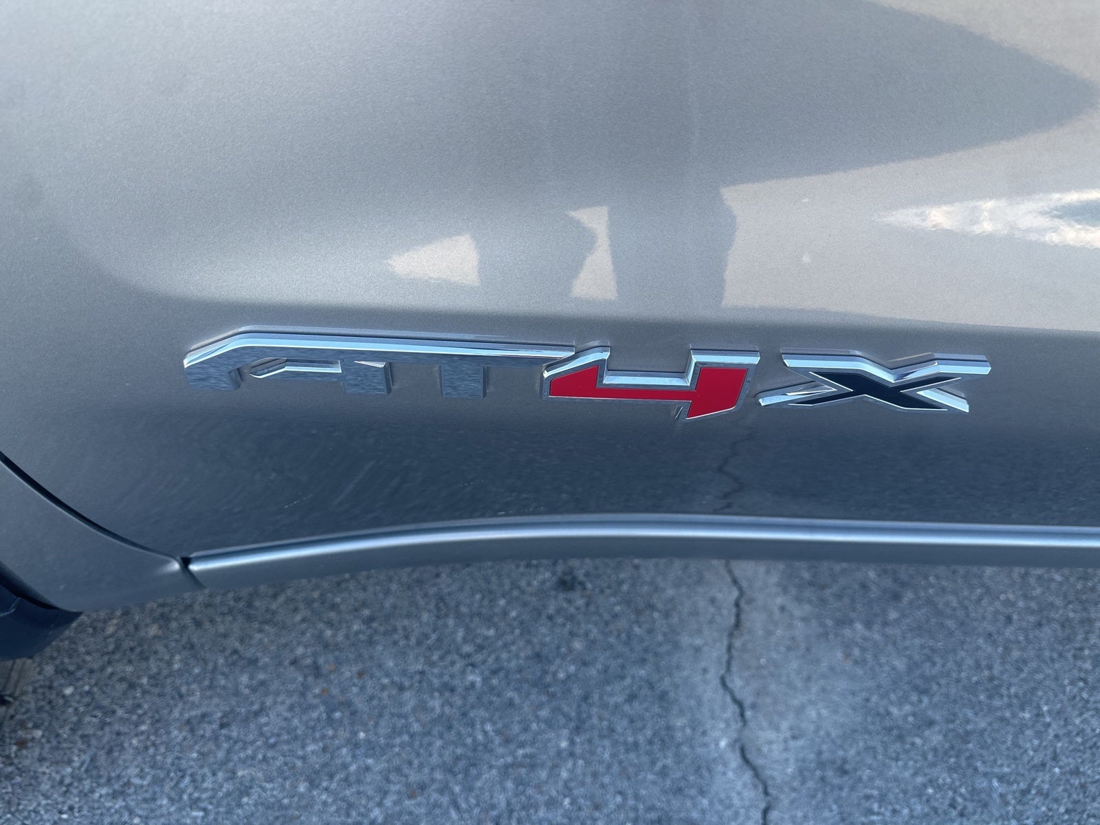 2024 GMC Sierra 1500 AT4X