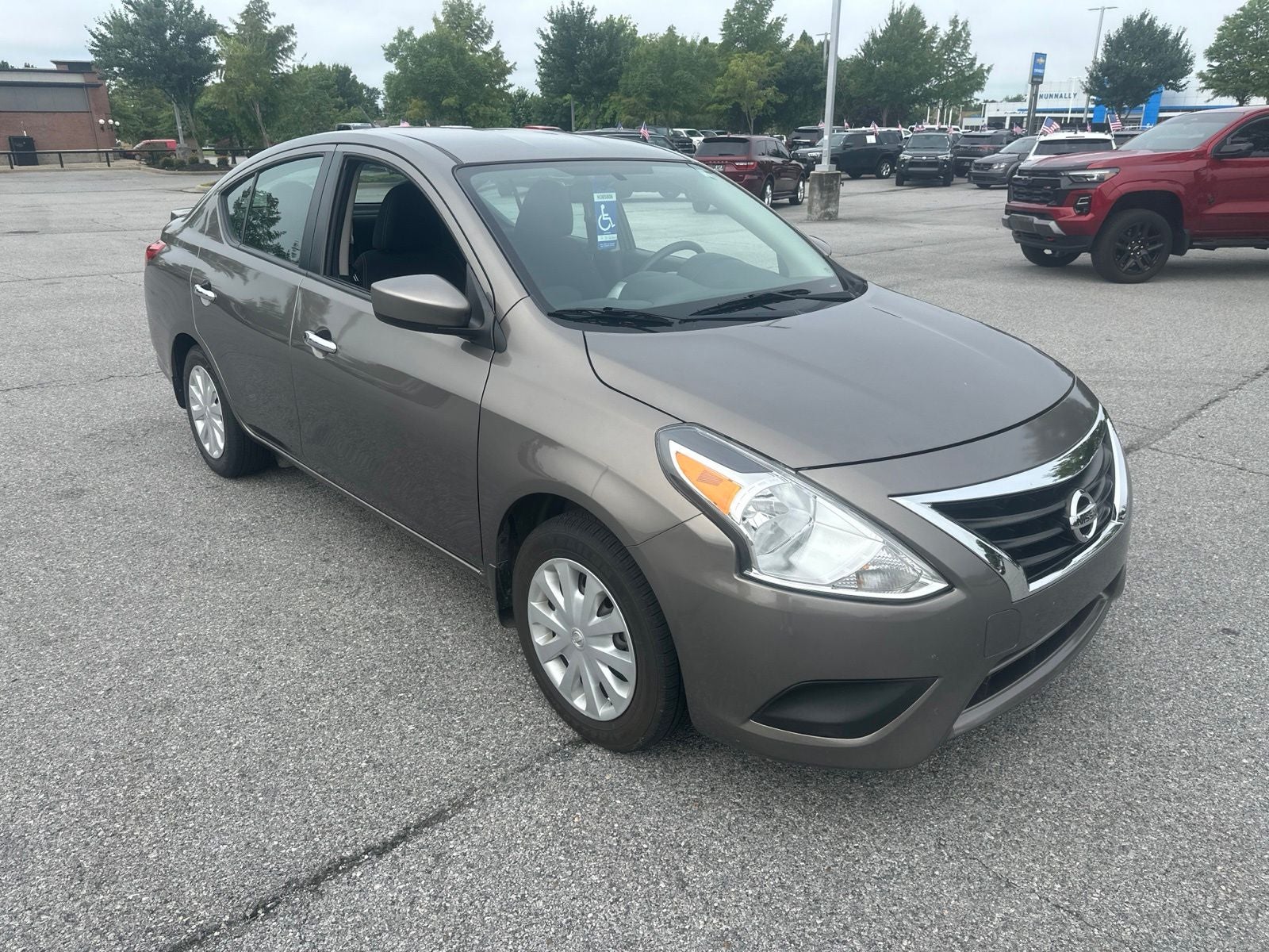 2017 Nissan Versa 1.6 SV