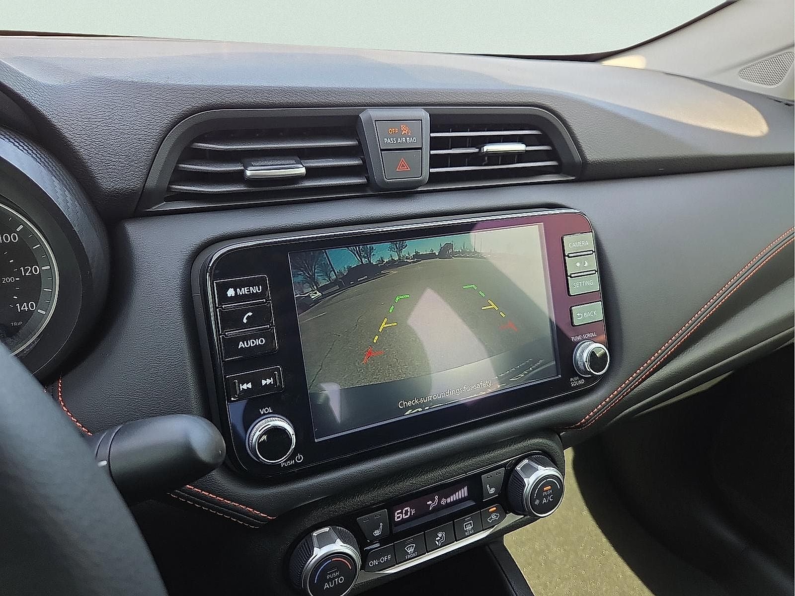 2025 Nissan Versa 1.6 SR