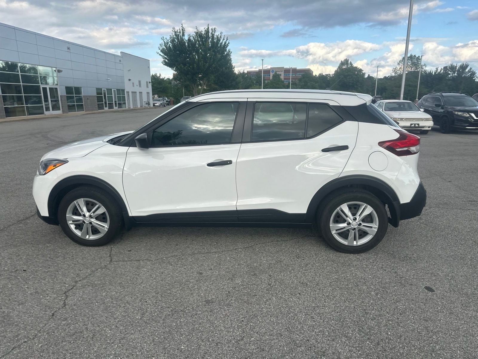 2020 Nissan Kicks S