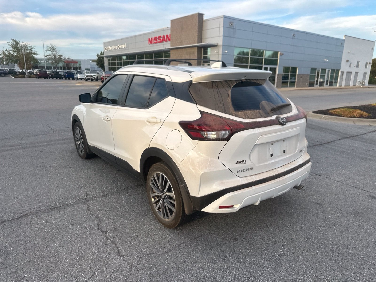 2023 Nissan Kicks SV