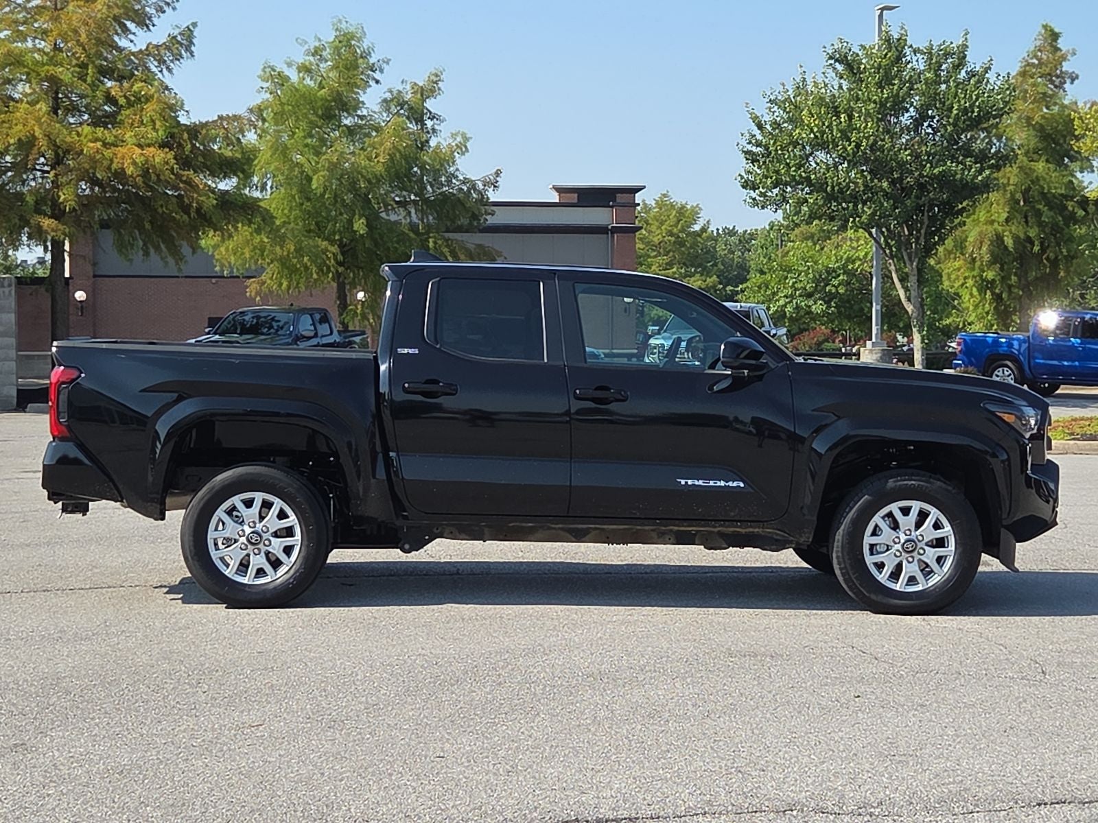 2024 Toyota Tacoma SR5