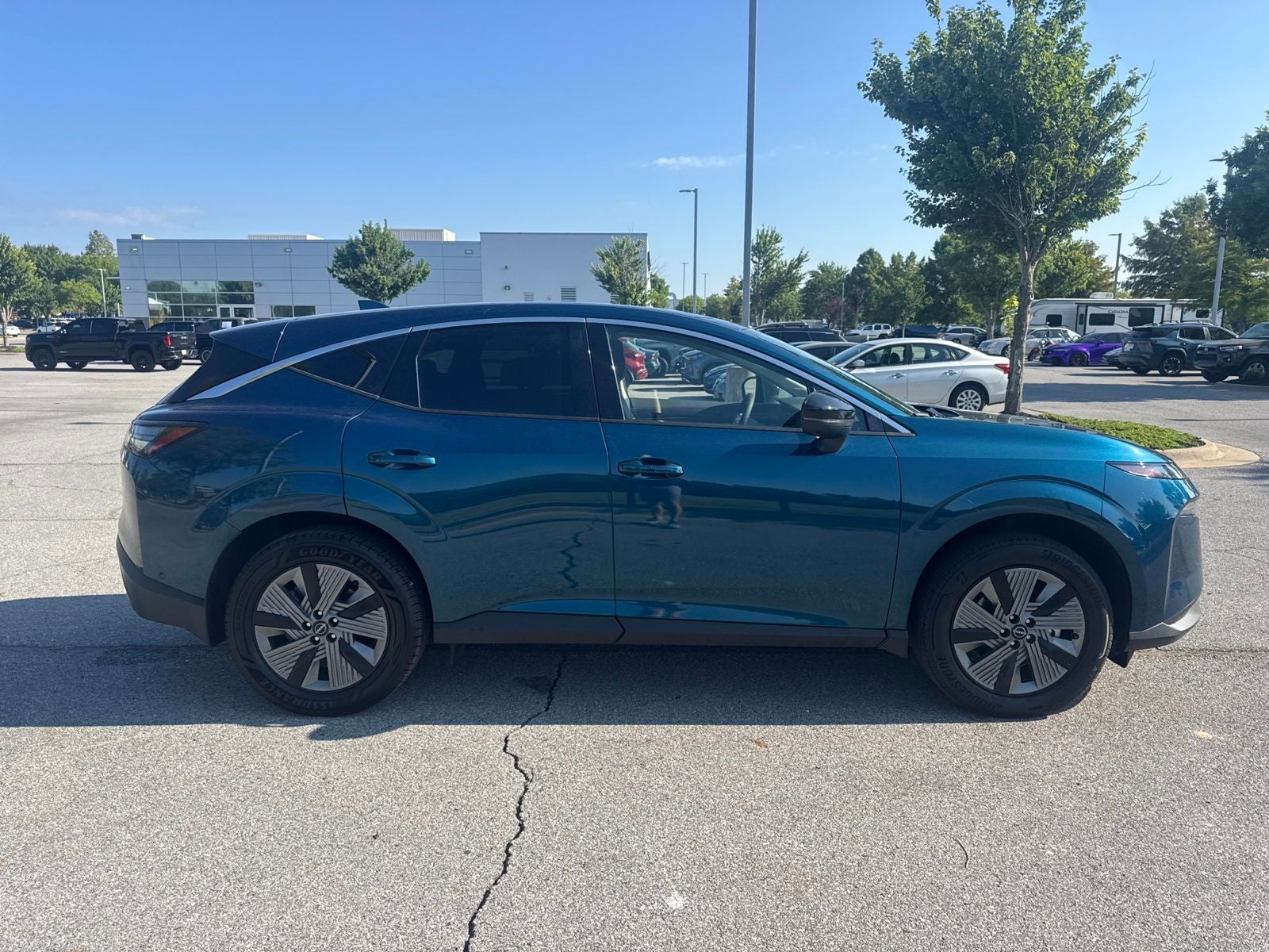 2025 Nissan Murano SL