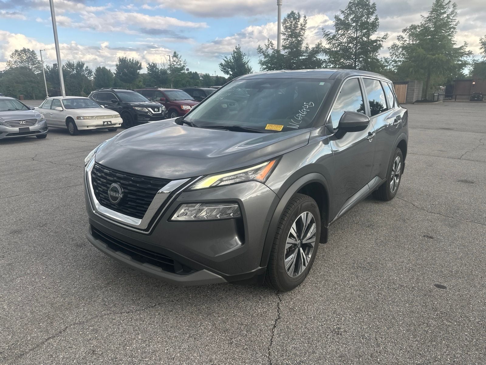 2022 Nissan Rogue SV
