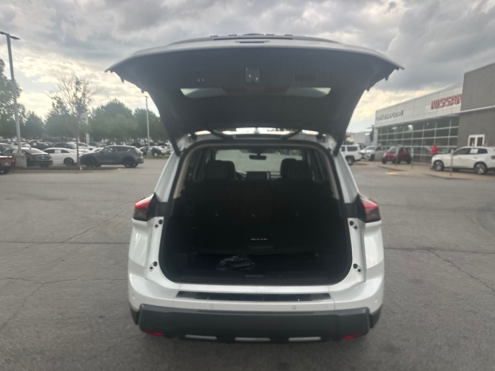 2024 Nissan Rogue SL