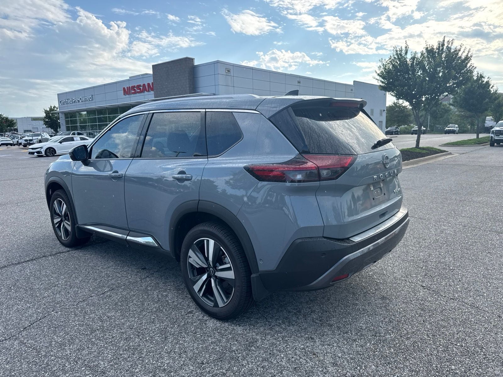 2023 Nissan Rogue SL