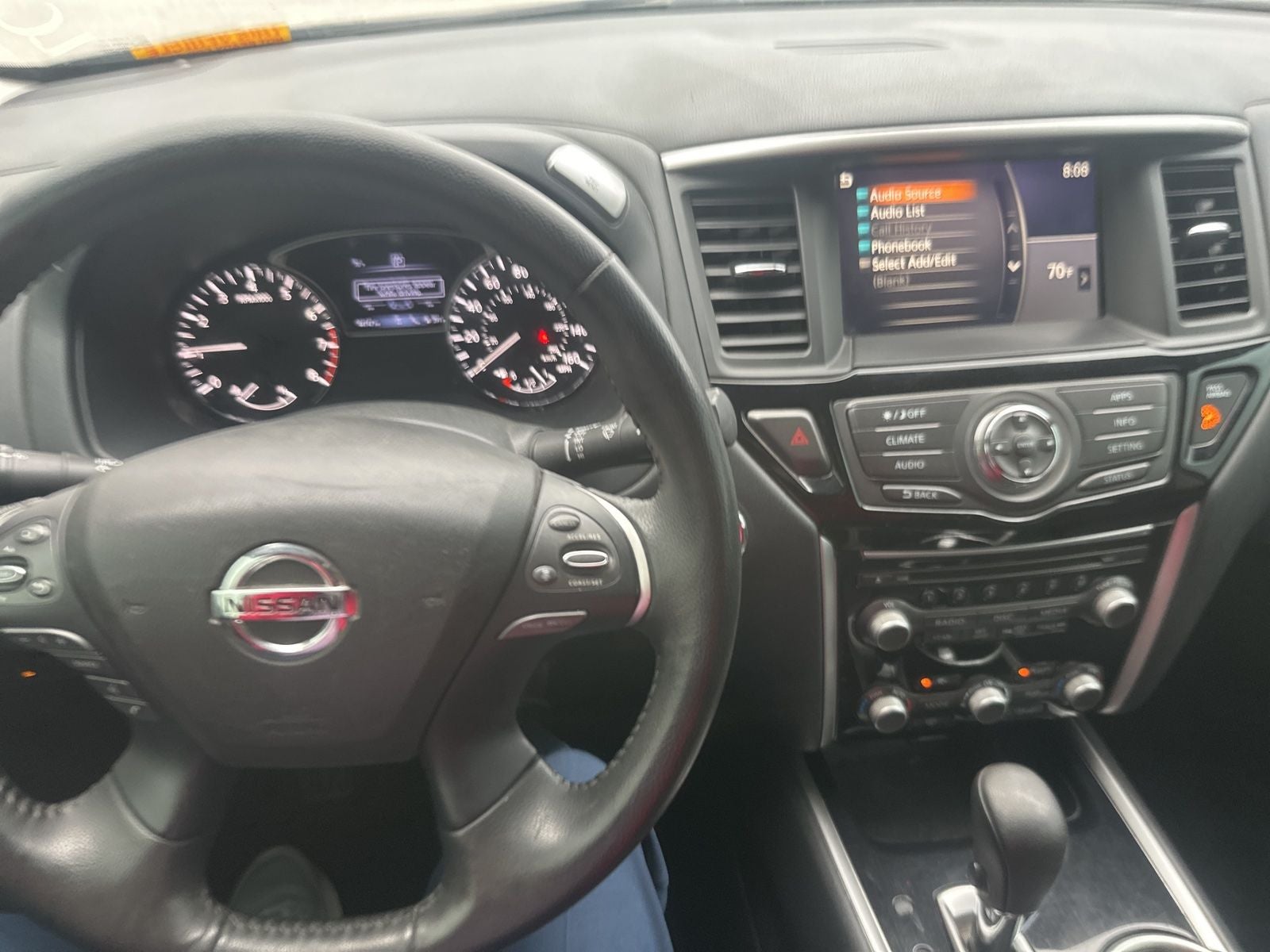 2020 Nissan Pathfinder SV