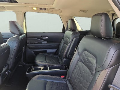 2022 Nissan Pathfinder Platinum
