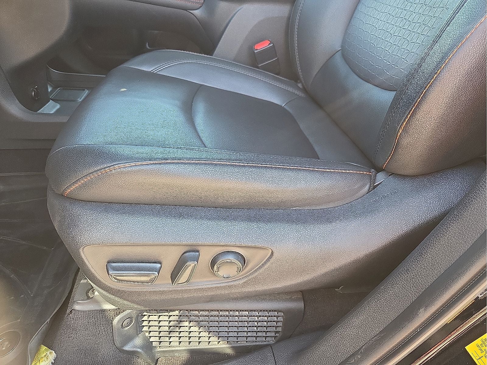 2021 Toyota Sienna XSE 7 Passenger