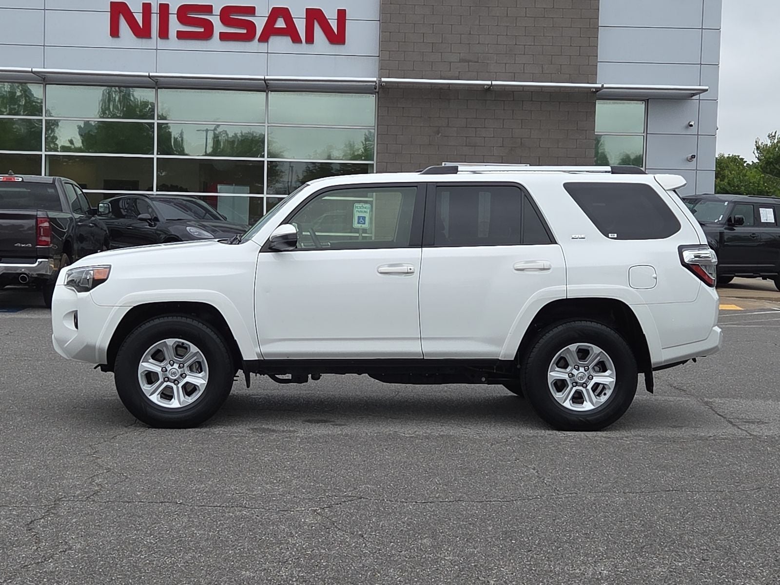 2024 Toyota 4Runner SR5