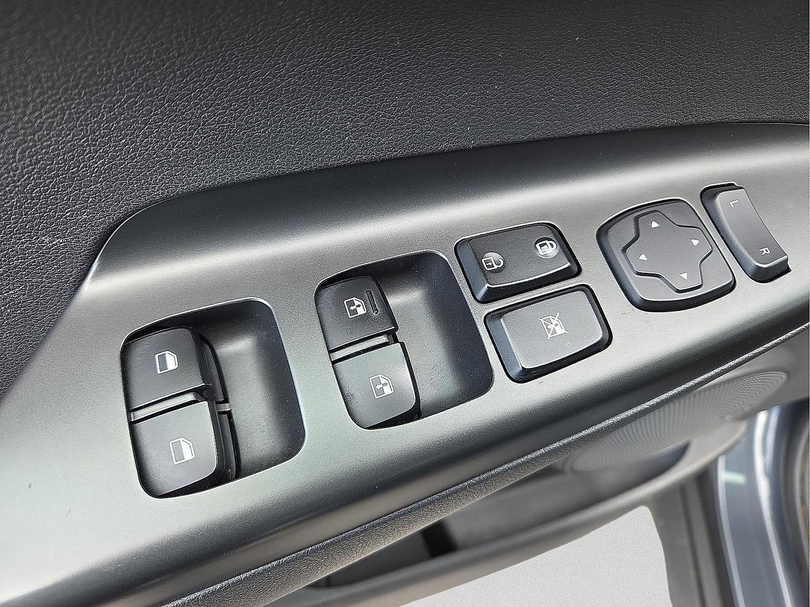 2020 Hyundai Kona SEL Plus