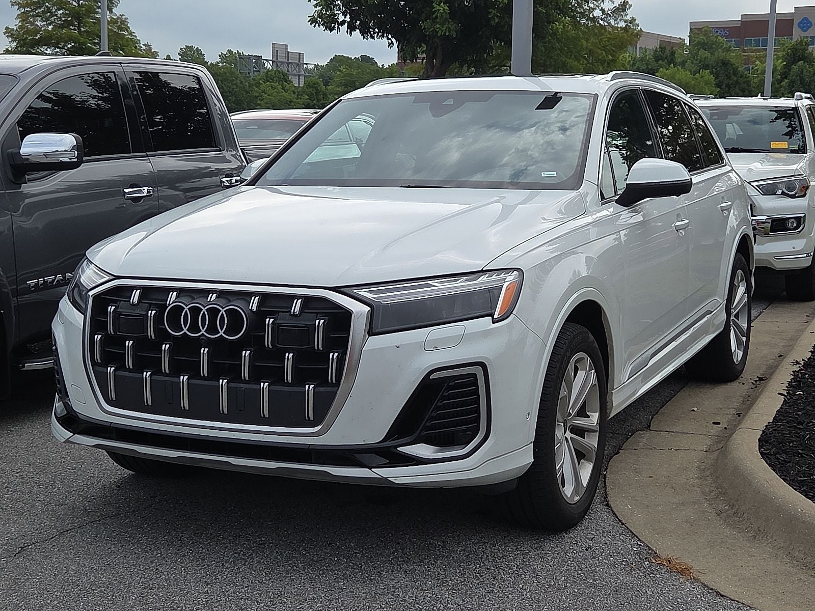 2025 Audi Q7 55 Premium Plus quattro